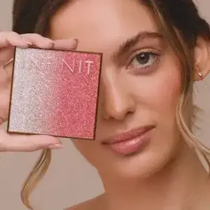 https://content.farmasi.si/Product/1002569_64_5.webp